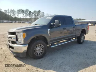 2017 Ford Super Duty F-250 SRW Lariat with VIN 1FT7W2B63HEC64659, listed as a Copart auction lot 46911295 with 147,237 mi miles and Salvage Title. Bid and sale history available at carsss.com. Image 1.