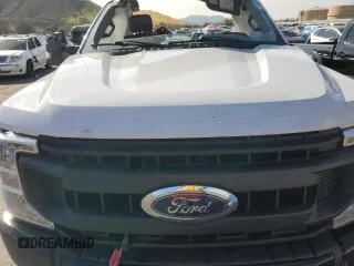 2020 Ford Super Duty F-250 SRW XL with VIN 1FDBF2B68LED97982, listed as a Copart auction lot 41176004 with 32,028 mi miles and Salvage Title. Bid and sale history available at carsss.com. Image 11.