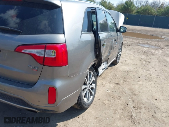 2014 Kia Sorento SX with VIN 5XYKWDA79EG448183, listed as a IAAI auction lot 42023625 with 109,188 mi miles and . Bid and sale history available at DreamBid. Image 6.