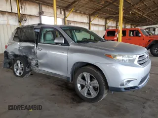 2013 Toyota Highlander Limited z VIN 5TDDK3EHXDS237092, wystawiony jako Copart lot #55887145 z przebiegiem 119 309 mil mil oraz Szkoda całkowita • Salvage title. Historia ofert i sprzedaży dostępna na DreamBid. Obrazek 4.