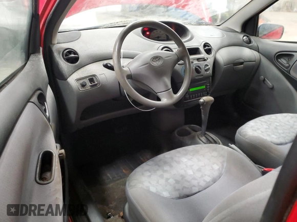 2000 Toyota ECHO z VIN JTDAT1232Y0096038, wystawiony jako Copart lot #86027274 z przebiegiem 83 392 mil mil oraz Nie do naprawy • Non repairable. Historia ofert i sprzedaży dostępna na DreamBid. Obrazek 8.