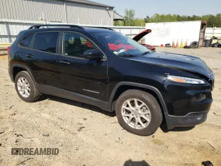 2017 Jeep Cherokee Altitude z VIN 1C4PJLAS7HW653091, wystawiony jako Copart lot #53779175 z przebiegiem 75 035 mil mil oraz Szkoda całkowita • Salvage title. Historia ofert i sprzedaży dostępna na DreamBid. Obrazek 4.