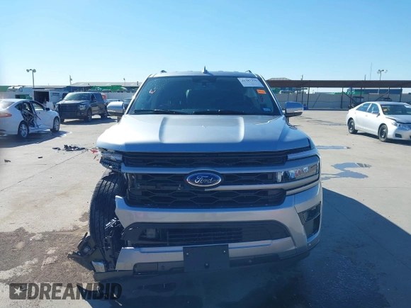 2024 Ford Expedition XLT with VIN 1FMJU1H81REA58591, listed as a IAAI auction lot 41387275 with 3,173 mi miles. Bid and sale history available at carsss.com. Image 12.