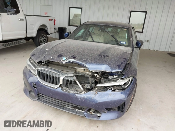 2020 BMW 3 Series 330i with VIN 3MW5R1J00L8B42355, listed as a IAAI auction lot 41817750 with 52,069 mi miles. Bid and sale history available at carsss.com. Image 6.