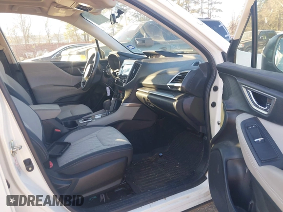 2019 Subaru Forester Premium with VIN JF2SKAEC2KH521416, listed as a IAAI auction lot 41392632 with 101,052 mi miles. Bid and sale history available at carsss.com. Image 5.
