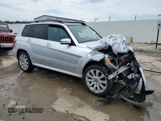 2012 Mercedes-Benz GLK 350 with VIN WDCGG8HB0CF934542, listed as a Copart auction lot 64472324 with 146,933 mi miles and Non Repairable. Bid and sale history available at DreamBid. Image 4.