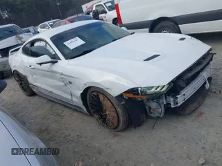 2018 Ford Mustang GT with VIN 1FA6P8CF2J5142140, listed as a IAAI auction lot 41488507 with 87,507 mi miles. Bid and sale history available at carsss.com. Image 1.
