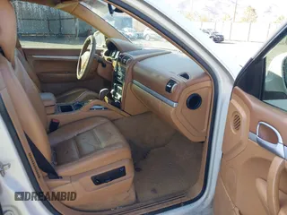 2006 Porsche Cayenne with VIN WP1AA29P86LA22945, listed as a IAAI auction lot 41414855 with 227,386 mi miles. Bid and sale history available at carsss.com. Image 5.