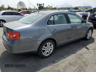 2007 Volkswagen Jetta Wolfsburg Edition z VIN 3VWEG71K07M125028, wystawiony jako Copart lot #53206765 z przebiegiem 53 735 mil mil oraz Czysty tytuł • Clean title. Historia ofert i sprzedaży dostępna na DreamBid. Obrazek 3.