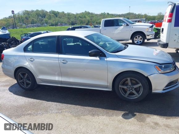 2015 Volkswagen Jetta Sedan 2.0L S with VIN 3VW2K7AJXFM423061, listed as a IAAI auction lot 42083522 with 161,028 mi miles. Bid and sale history available at carsss.com. Image 13.