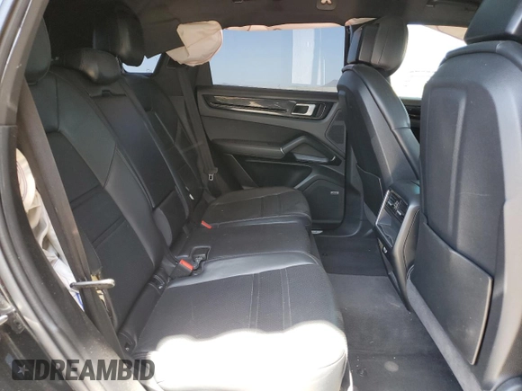 2021 Porsche Cayenne z VIN WP1AA2AY0MDA05827, wystawiony jako Copart lot #56890125 z przebiegiem 36 252 mil mil oraz Szkoda całkowita • Salvage title. Historia ofert i sprzedaży dostępna na DreamBid. Obrazek 11.