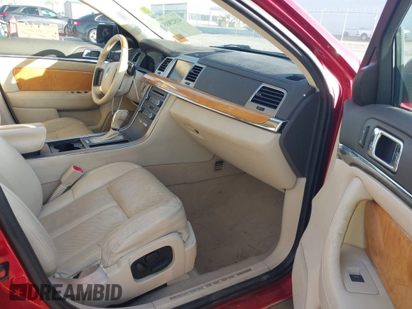 2010 Lincoln MKS with VIN 1LNHL9DR5AG603425, listed as a IAAI auction lot 41823035 with 193,513 mi miles and . Bid and sale history available at DreamBid. Image 5.