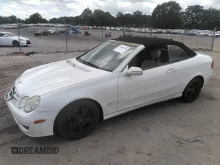 2007 Mercedes-Benz CLK 350 with VIN WDBTK56F27F234467, listed as a IAAI auction lot 42569835 with 139,325 mi miles and . Bid and sale history available at DreamBid. Image 2.