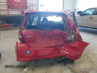 2007 Honda Fit Sport with VIN JHMGD37617S001346, listed as a IAAI auction lot 41825351 with 233,735 mi miles. Bid and sale history available at carsss.com. Image 17.