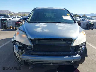 2008 Honda CR-V LX with VIN JHLRE38398C006482, listed as a IAAI auction lot 41834007 with 136,153 mi miles. Bid and sale history available at carsss.com. Image 13.