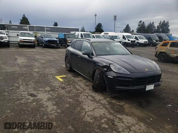 2021 Porsche Cayenne GTS z VIN WP1AG2AY5MDA34108, wystawiony jako Copart lot #36510403 z przebiegiem Nie podano mil oraz . Historia ofert i sprzedaży dostępna na DreamBid. Obrazek 11.