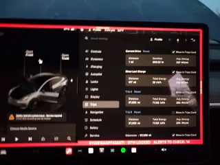 2023 Tesla Model 3 z VIN 5YJ3E1EAXPF432371, wystawiony jako Copart lot #88119935 z przebiegiem 67 358 mil mil oraz Szkoda całkowita • Salvage title. Historia ofert i sprzedaży dostępna na DreamBid. Obrazek 9.
