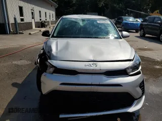 2022 Kia Rio S with VIN 3KPA24AD6NE474136, listed as a Copart auction lot 70765494 with 30,568 mi miles and Salvage Title. Bid and sale history available at DreamBid. Image 5.