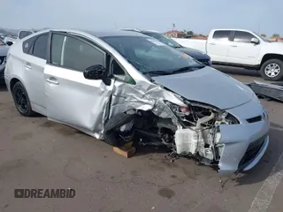 2015 Toyota Prius Four with VIN JTDKN3DU8F0450285, listed as a IAAI auction lot 41932739 with 213,675 mi miles. Bid and sale history available at carsss.com. Image 1.