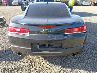 2014 Chevrolet Camaro LS with VIN 2G1FA1E31E9183026, listed as a IAAI auction lot 41738975 with 122,738 mi miles. Bid and sale history available at carsss.com. Image 6.