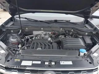 2020 Volkswagen Atlas SEL with VIN 1V2ER2CA6LC505201, listed as a IAAI auction lot 41335878 with 30,732 mi miles and . Bid and sale history available at DreamBid. Image 10.