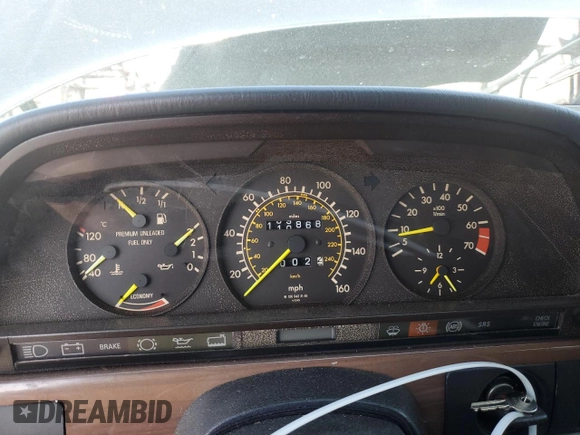 1990 Mercedes-Benz 300 with VIN WDBCA24D3LA509032, listed as a Copart auction lot 48485195 with 110,868 mi miles and Clean Title. Bid and sale history available at DreamBid. Image 9.