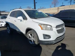 2015 Chevrolet Trax LTZ with VIN KL7CJTSB3FB235433, listed as a IAAI auction lot 41191943 with 157,297 mi miles. Bid and sale history available at carsss.com. Image 1.