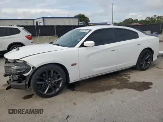 2019 Dodge Charger Scat Pack z VIN 2C3CDXGJ5KH611332, wystawiony jako Copart lot #59322555 z przebiegiem 111 462 mil mil oraz Szkoda całkowita • Salvage title. Historia ofert i sprzedaży dostępna na DreamBid. Obrazek 1.