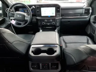 2023 Ford F-250 XL with VIN 1FT8W2BNXPEC08650, listed as a Copart auction lot 53911005 with 31,284 mi miles and Clean Title. Bid and sale history available at DreamBid. Image 8.