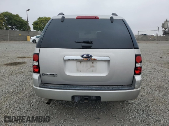 2008 Ford Explorer XLT z VIN 1FMEU63E88UA86923, wystawiony jako Copart lot #59770935 z przebiegiem 140 213 mil mil oraz Szkoda całkowita • Salvage title. Historia ofert i sprzedaży dostępna na DreamBid. Obrazek 6.