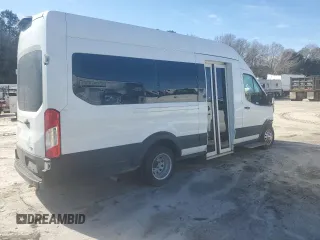 2022 Ford Transit with VIN 1FDVU4XG8NKA61060, listed as a Copart auction lot 86048524 with 33,522 mi miles and Salvage Title. Bid and sale history available at DreamBid. Image 3.