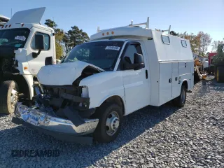 2017 Chevrolet Express Commercial with VIN 1HA3GRCG1HN008561, listed as a Copart auction lot 72548193 with 123,026 mi miles and Salvage Title. Bid and sale history available at carsss.com. Image 1.