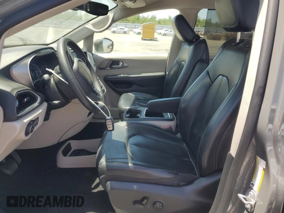 2022 Chrysler Pacifica Touring L with VIN 2C4RC1BG1NR191584, listed as a Copart auction lot 60469305 with 80,094 mi miles and Salvage title. Bid and sale history available at DreamBid. Image 7.