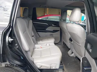 2017 Toyota Highlander Limited with VIN 5TDDZRFH5HS451698, listed as a IAAI auction lot 42233035 with 79,746 mi miles and . Bid and sale history available at DreamBid. Image 8.