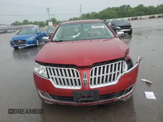 2010 Lincoln MKZ z VIN 3LNHL2GC6AR629927, wystawiony jako Copart lot #54663265 z przebiegiem 39 451 mil mil oraz Tytuł czysty. Historia ofert i sprzedaży dostępna na DreamBid. Obrazek 5.