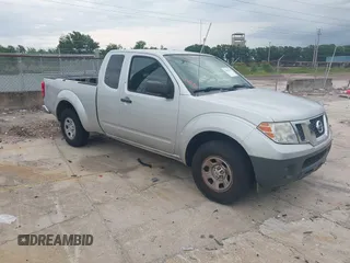 2013 Nissan Frontier S z VIN 1N6BD0CT1DN738656, wystawiony jako IAAI lot #42409910 z przebiegiem Nie podano mil oraz . Historia ofert i sprzedaży dostępna na DreamBid. Obrazek 1.