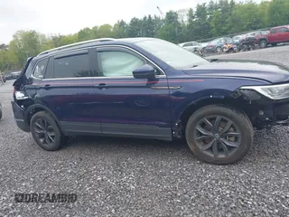 2022 Volkswagen Tiguan SE с VIN 3VV2B7AX1NM165598, выставлен на аукционе IAAI как лот 42321305 с пробегом 43 483 миль миль и . История ставок и продаж доступна на DreamBid. Изображение 13.