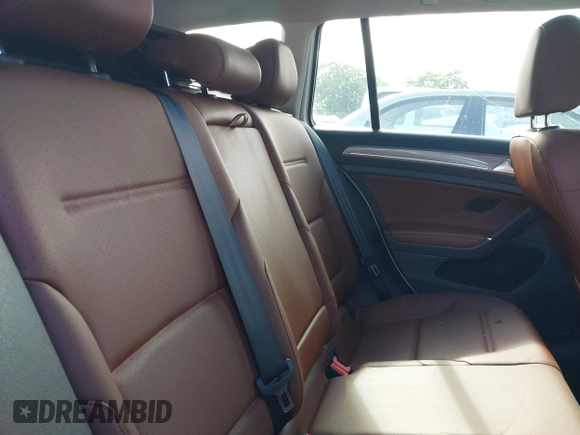 2017 Volkswagen Golf S с VIN 3VWH17AU0HM525270, выставлен на аукционе IAAI как лот 40931148 с пробегом Не указан миль и . История ставок и продаж доступна на DreamBid. Изображение 8.
