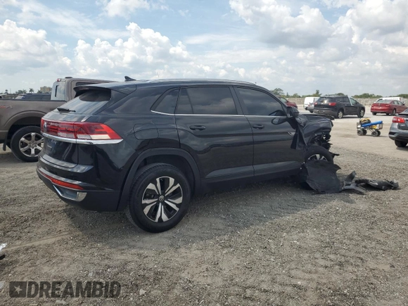 2024 Volkswagen Atlas SE with VIN 1V2DE2CA8RC236764, listed as a Copart auction lot 50357035 with 8,667 mi miles and Salvage title. Bid and sale history available at DreamBid. Image 3.