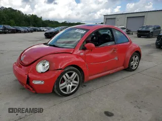 2001 Volkswagen Beetle GLS with VIN 3VWCK21C71M431815, listed as a Copart auction lot 56801875 with 161,775 mi miles and Salvage title. Bid and sale history available at DreamBid. Image 1.