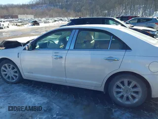 2011 Lincoln MKZ Hybrid with VIN 3LNDL2L31BR752945, listed as a IAAI auction lot 41439120 with 178,578 mi miles. Bid and sale history available at carsss.com. Image 14.