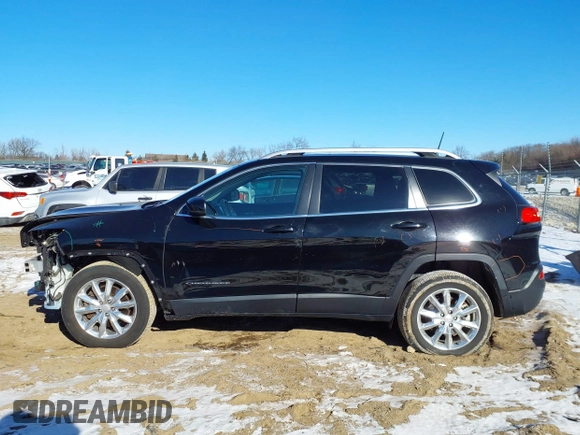 2017 Jeep Cherokee Limited with VIN 1C4PJMDS2HW636670, listed as a IAAI auction lot 41334870 with 122,973 mi miles. Bid and sale history available at carsss.com. Image 14.