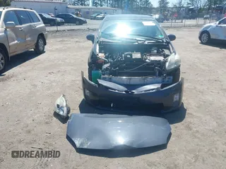 2011 Toyota Prius I with VIN JTDKN3DUXB0302715, listed as a IAAI auction lot 41886764 with 194,703 mi miles. Bid and sale history available at carsss.com. Image 13.