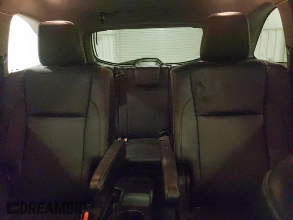 2018 Toyota Highlander SE z VIN 5TDJZRFH8JS528329, wystawiony jako Copart lot #56682465 z przebiegiem 131 082 mil mil oraz Szkoda całkowita • Salvage title. Historia ofert i sprzedaży dostępna na DreamBid. Obrazek 10.