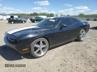 2013 Dodge Challenger SXT z VIN 2C3CDYAG6DH679449, wystawiony jako Copart lot #52784705 z przebiegiem 125 665 mil mil oraz Tytuł czysty. Historia ofert i sprzedaży dostępna na DreamBid. Obrazek 1.