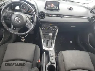 2016 Mazda CX-3 Sport z VIN JM1DKBB72G0124864, wystawiony jako Copart lot #44143535 z przebiegiem 136 750 mil mil oraz Szkoda całkowita • Salvage title. Historia ofert i sprzedaży dostępna na DreamBid. Obrazek 8.