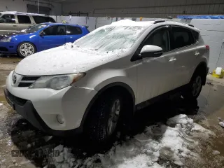 2013 Toyota RAV4 XLE with VIN 2T3RFREV3DW112677, listed as a Copart auction lot 44791795 with 107,017 mi miles and Salvage Title. Bid and sale history available at DreamBid. Image 1.