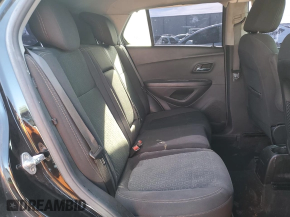 2021 Chevrolet Trax LS z VIN KL7CJKSB1MB303476, wystawiony jako Copart lot #58230595 z przebiegiem 55 397 mil mil oraz Szkoda całkowita • Salvage title. Historia ofert i sprzedaży dostępna na DreamBid. Obrazek 11.