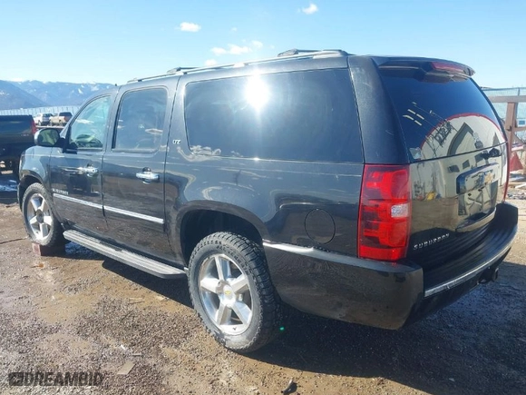2011 Chevrolet Suburban LTZ with VIN 1GNSKKE39BR376221, listed as a IAAI auction lot 41706806 with 230,824 mi miles. Bid and sale history available at carsss.com. Image 3.