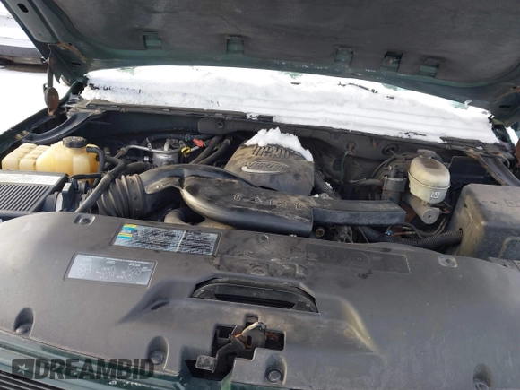 2003 Chevrolet Suburban LT z VIN 3GNFK16Z63G166885, wystawiony jako IAAI lot #41150771 z przebiegiem 290 630 mil mil oraz . Historia ofert i sprzedaży dostępna na DreamBid. Obrazek 10.